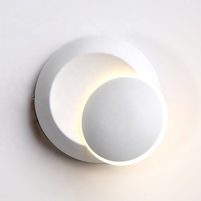 Fashion bedroom living room round thin rotatable white black 5w led wall lamp modern for hotel bedroom